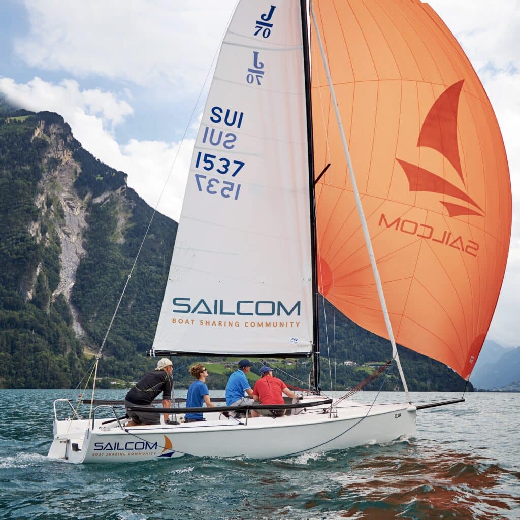 SailCom J/70 auf dem Urnersee
